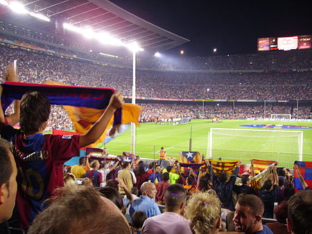 Tập tin:FC Barcelona Supporters.JPG