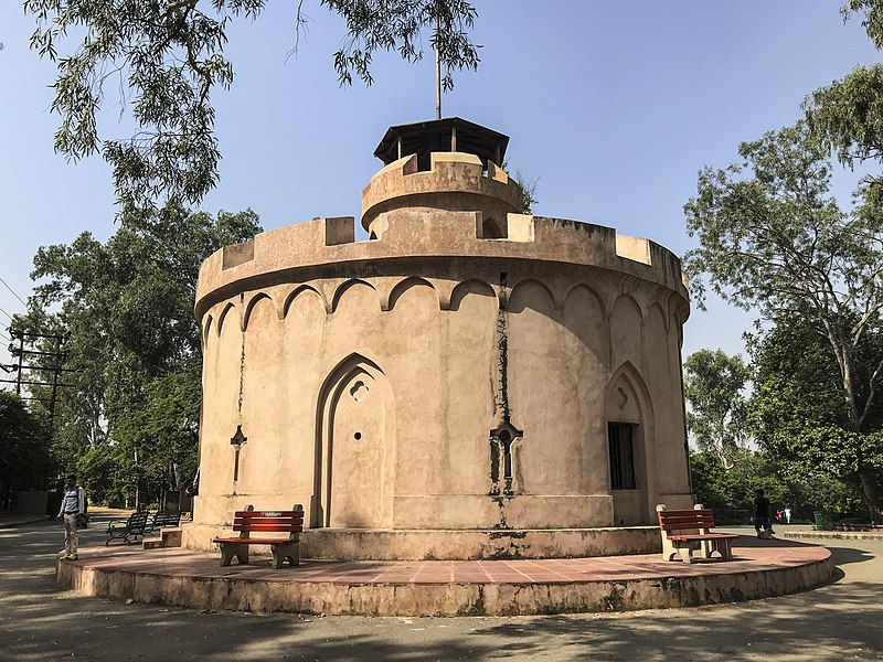 File:Flagstaff Tower in Delhi 06.jpg