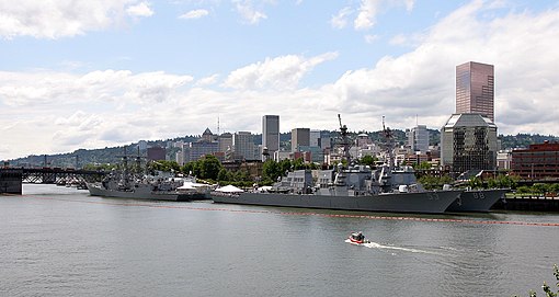 The Tom McCall Waterfront Park is named after the Oregon governor who led a cleanup of the river. FleetWeekRoseFestival.jpg
