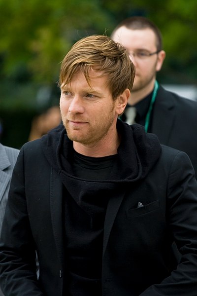 File:Flickr - Josh Jensen - Ewan McGregor Greets His Fans.jpg