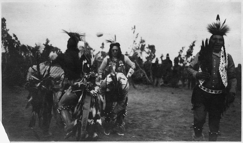 File:Fort Hall Reservation. Shoshone War Dance celebration - NARA - 298648.jpg