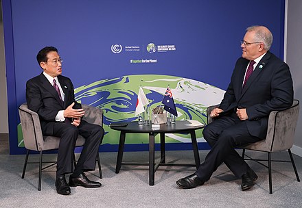 Morrison and Japanese Prime Minister Fumio Kishida at the COP26 climate summit in Glasgow on 2 November 2021