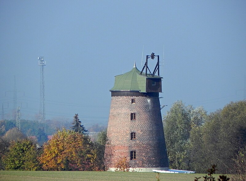 File:Güsen Windmühle.jpg