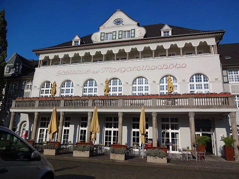 File:Gasthaus zur Margarethenhöhe.JPG