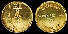 Gemini 12 space-flown Fliteline Medallion Gemini 12 Flown Fliteline Gold-Plated Sterling Silver Medallion.jpg