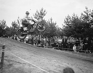 Grote tempat yang luar van Nederland motorcross te Lichtenvoorde, Bestanddeelnr 908-8143.jpg