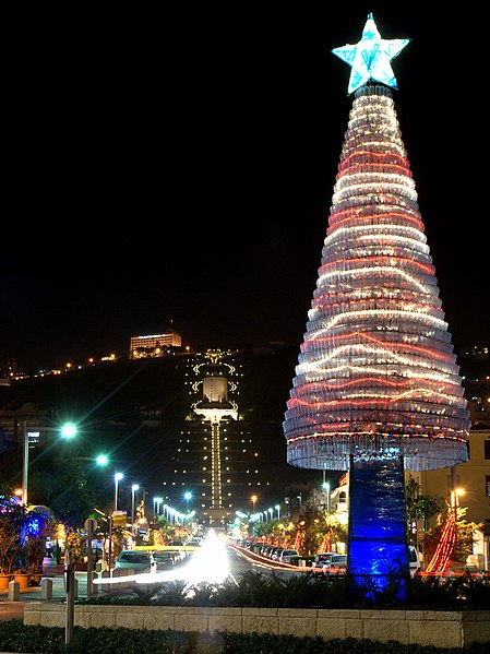 File:Haifa Chrismas Tree.jpg