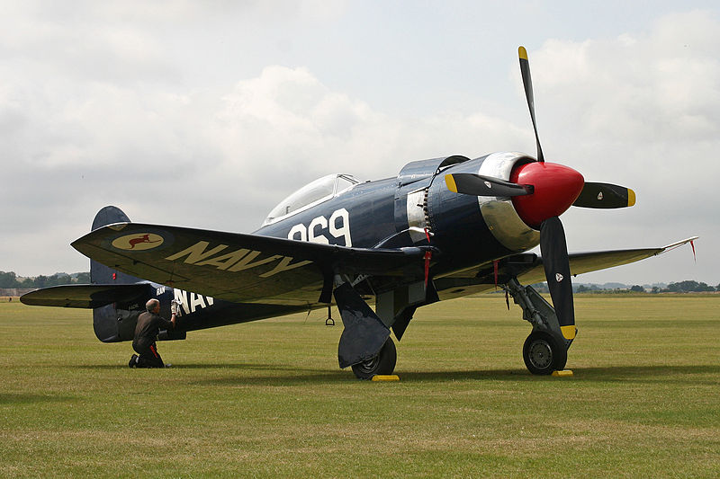 File:Hawker Fury FB10 369 (F-AZXL) (7006720339).jpg