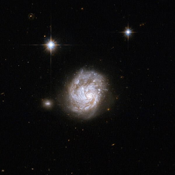 File:Hubble Interacting Galaxy NGC 695 (2008-04-24).jpg