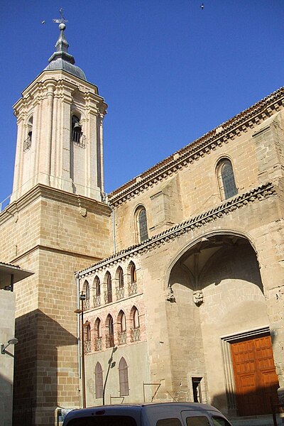 File:Iglesia de la Asunción de Nuestra Señora (Cascante) 01.JPG