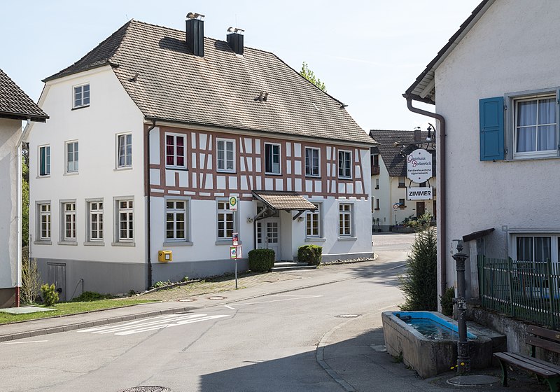 File:In Langenrain (Allensbach).jpg