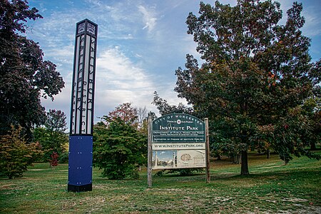 Institute Park, Worcester sign