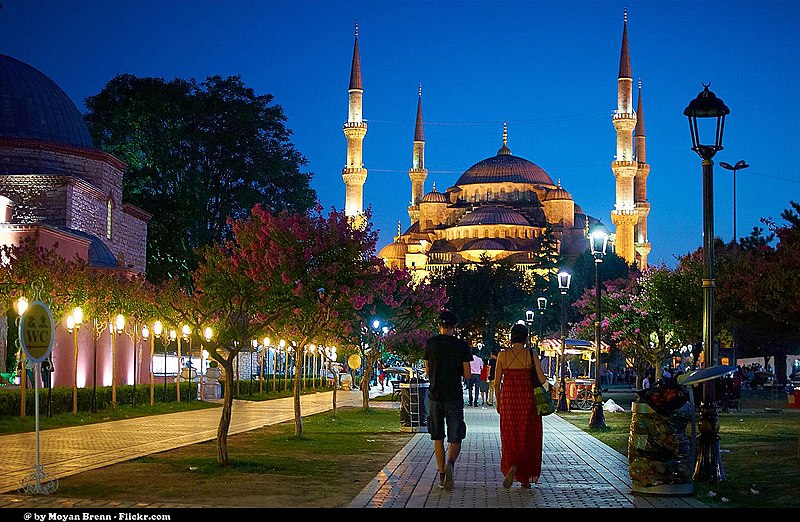 File:Istanbul (8082264367).jpg