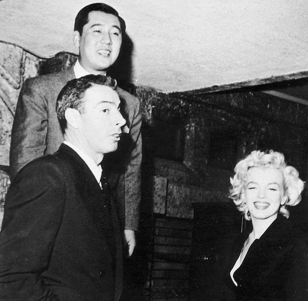 File:Joe DiMaggio, Marilyn Monroe and Tstsuzo Inumaru.jpg