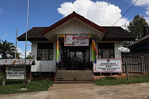 Kantor kepala desa Juk Ayak