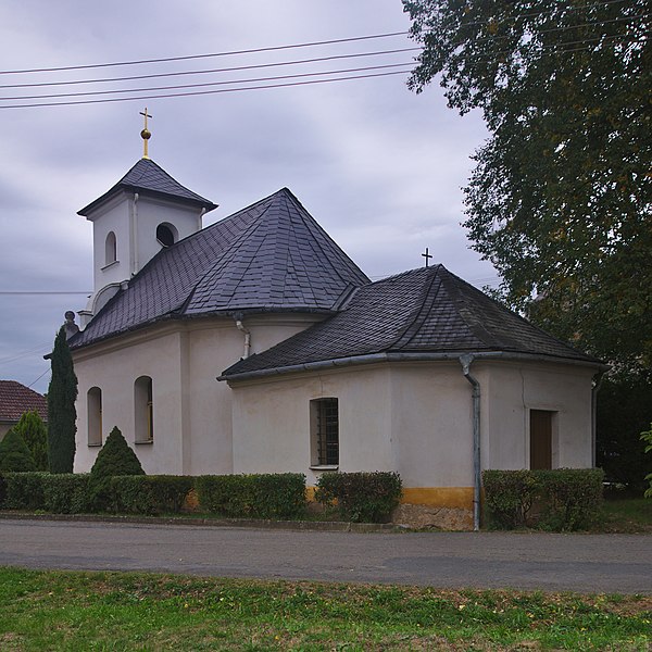 Dosiero:Kaple svaté Anny, Lutotín, Bílovice-Lutotín, okres Prostějov (02).jpg