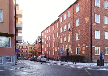 Hörnhuset Kattgränd 6 / Bastugatan 49, 1912 respektive 2018.