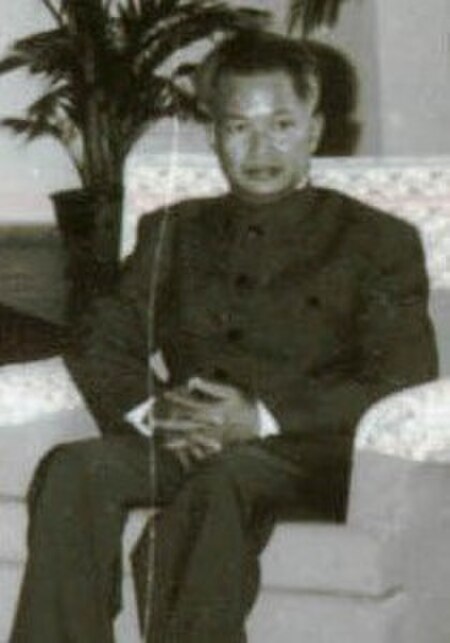 ไฟล์:Khieu_Samphan_1978.jpg