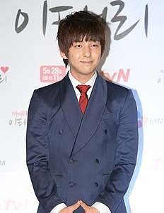 Kim Kibum de acrofan (2) .jpg