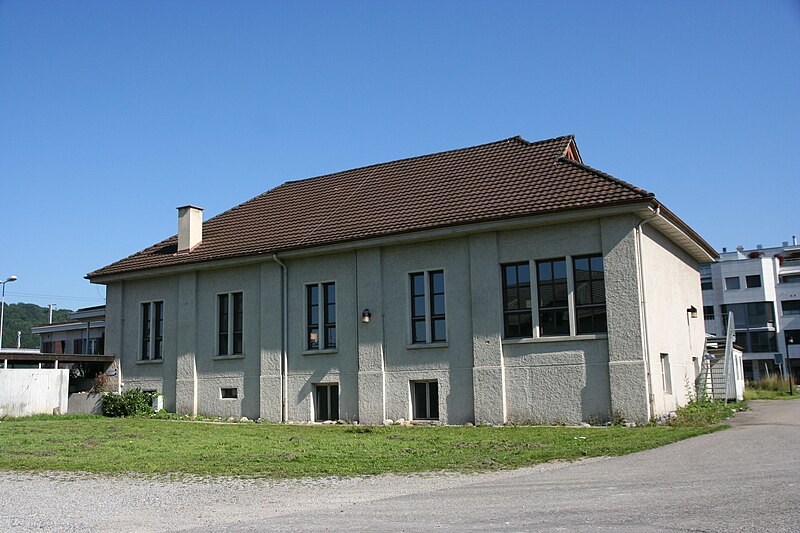 File:Kirche Mauritius Bonstetten ZH aussen.JPG