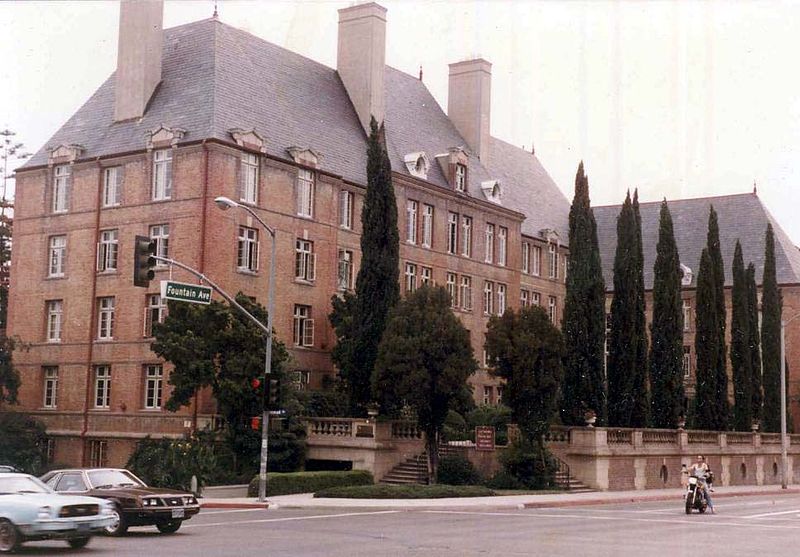 File:La Fontaine (building) 1982 West Hollywood.jpg