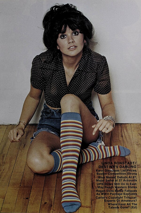 Ronstadt on the cover of Cash Box; November 13, 1976