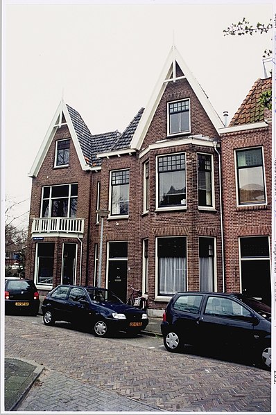 File:Links Cabeljaustraat 1. Rechts Cabeljaustraat 3. - RAA011000487 - RAA Elsinga.jpg