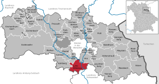 <span class="mw-page-title-main">Luhe-Wildenau</span> Municipality in Bavaria, Germany