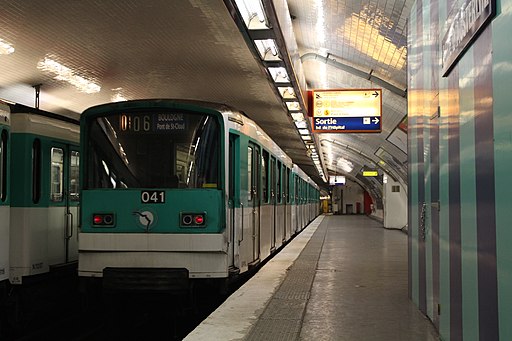 MF67 12041 LIGNE 10 Gare d'Austerlitz RATP