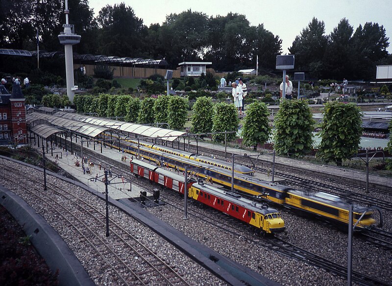 File:Madurodam rail 1986 6.jpg