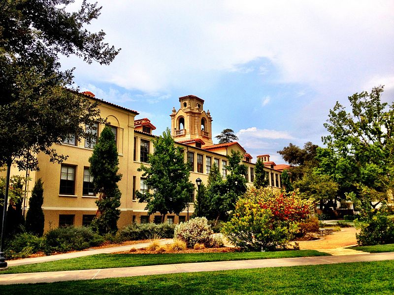 File:Mason Hall and the Academic Quadrangle, Pomona College.jpg