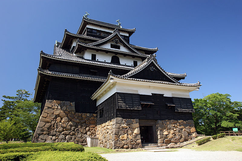 File:Matsue castle02s4592.jpg