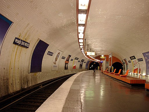 Metro de Paris - Ligne 7bis - Place des Fetes 02