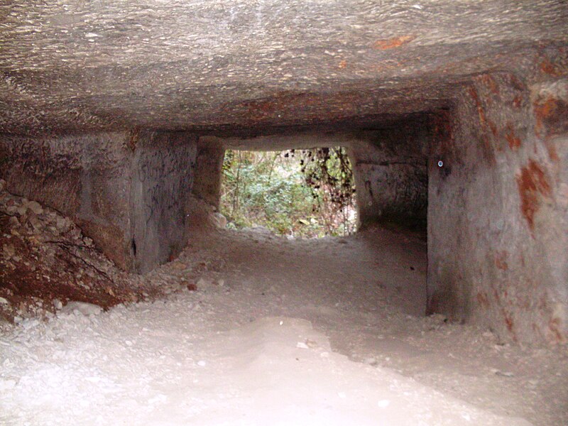 File:Monte Conero - Grotte Romane (62).JPG