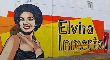 Mural a Elvira Quintana fotografiado en 2024, localizado en Montijo, España.