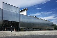 Moscow, Garage Museum building in Gorky Park (31331518962).jpg