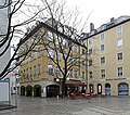 Der Andechser Hof in seiner früheren, angestammten Lage an der Filserbräugasse, vom Frauenplatz aus gesehen