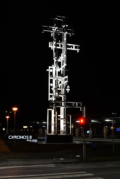 File:Nicolas Schöffer Chronos 8 Cybernetic Tower in Kalocsa Hungary.jpg