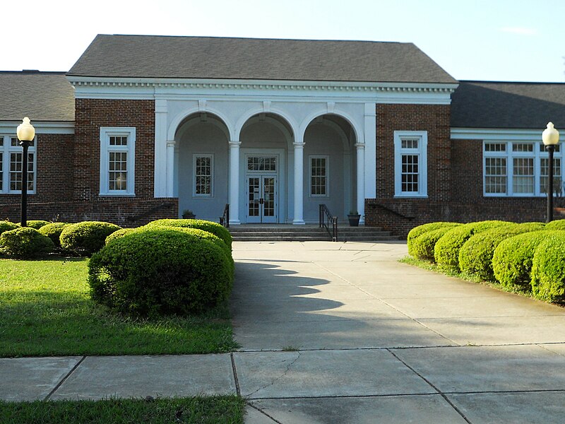 File:Northside Intermediate School Opelika Alabama.JPG