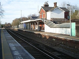 <span class="mw-page-title-main">Ockley railway station</span> Railway station in Surrey, England