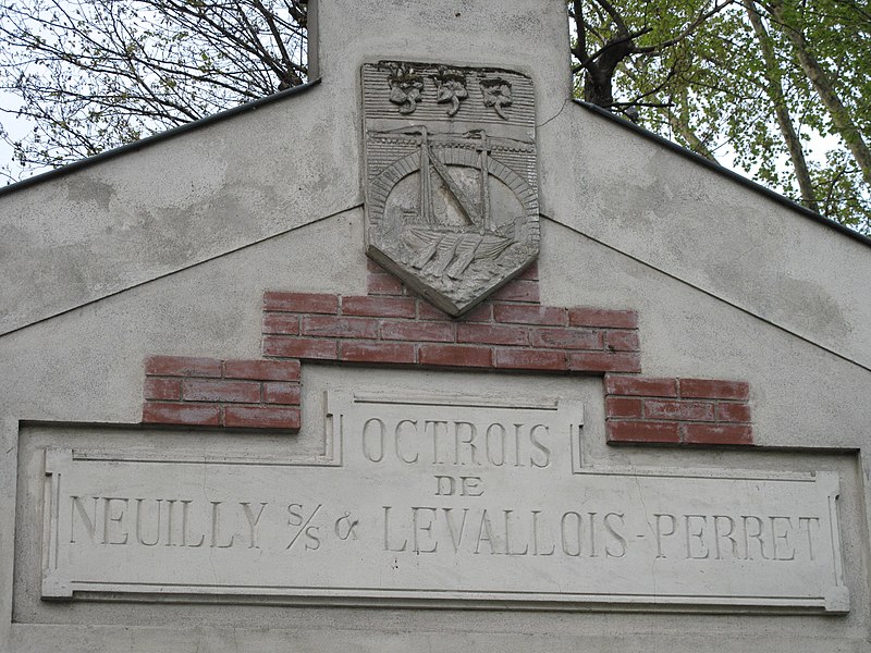 File:Octroi of Neuilly and Levallois-Perret (close-up).jpg