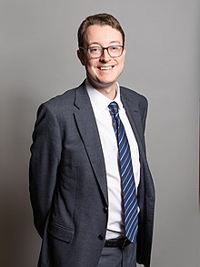 Portrait officiel de M. Simon Clarke MP.jpg