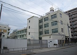 大阪市立堀江中学校