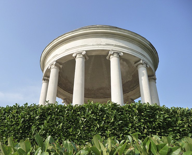 File:Parco Querini Vicenza tempietto settembre 2012 by Marcok f02.jpg