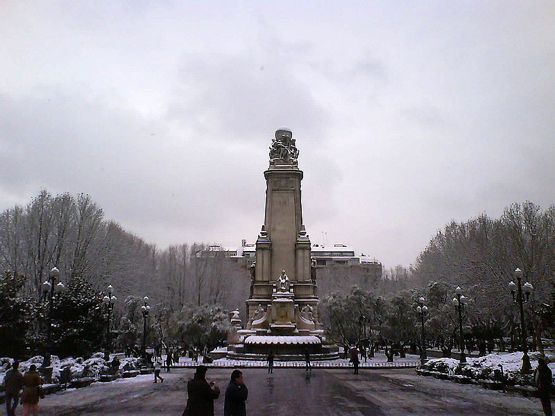 File:Plaza de España (Madrid) 18.jpg