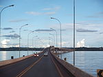 Ponte sobre o Rio Paraná.jpg