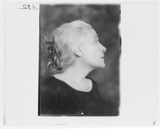 File:Portrait photograph of Eleonora Duse LOC agc.7a10351.tif