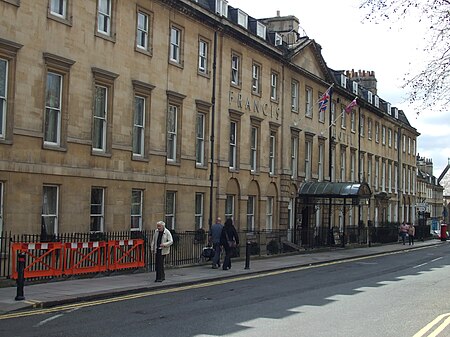 Queensquaresouthside (Francis Hotel)