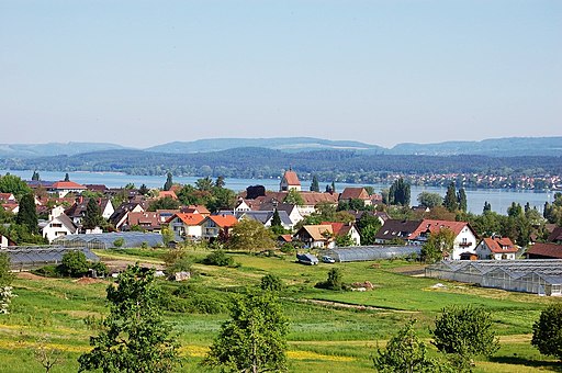 Blick auf Mittelzell auf der Klosterinsel Reichenau (Bodensee), UNESCO-Weltkulturerbe in Süddeutschland