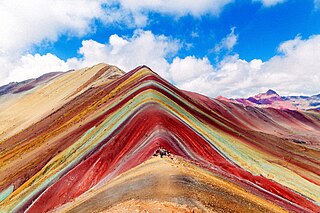 <span class="mw-page-title-main">Vinicunca</span> Mountain in Peru